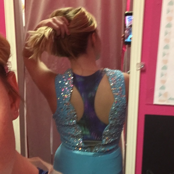 BRAND NEW JOVANI PROM DRESS - Picture 2 of 6